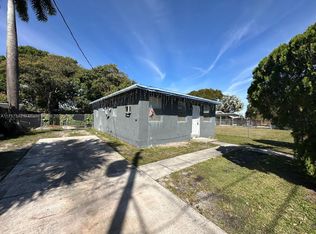 537 NW 8th Ave, Fort Lauderdale, FL 33311