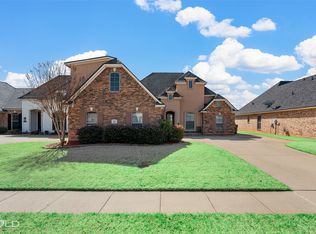 763 Hackberry Dr, Bossier City, LA 71111