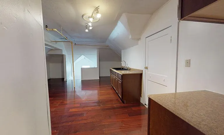 201 Comstock Ave #3R — Photo 9