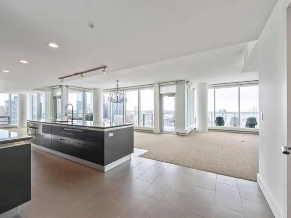 433 NW 11th Ave SE #2901, Calgary, AB T2G 0C7