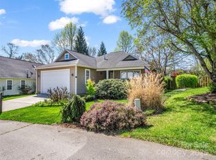 27 Cotton Creek Cir, Black Mountain, NC 28711