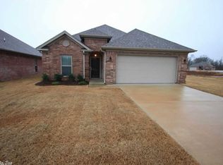 133 Chambery Dr, Maumelle, AR 72113