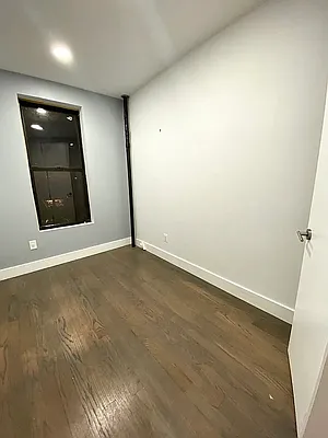 Rented by Brickview NYC Realty NYV LLC | media 6
