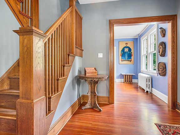 2nd image of 46 Laurel Ave