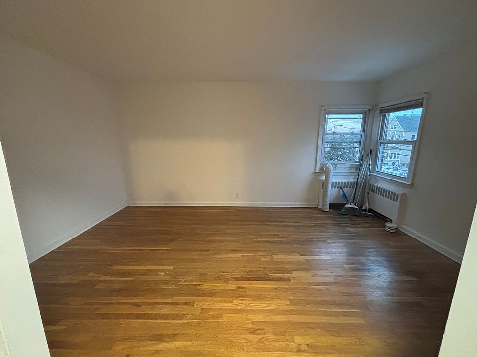1st image of 39 Alexander Ave #1