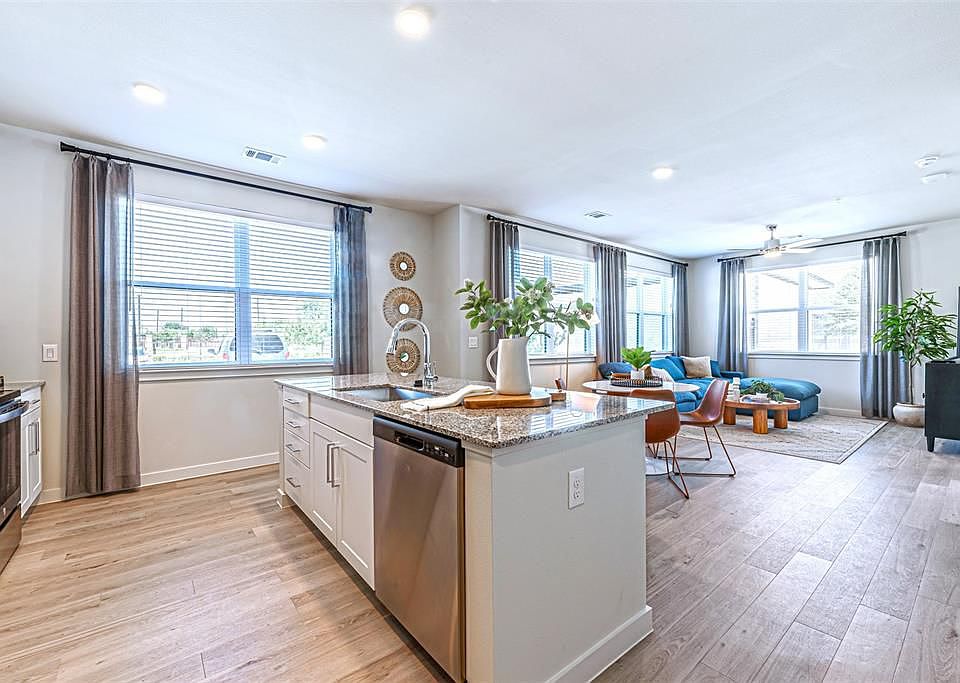 1st image of 1550 Burnett St #448