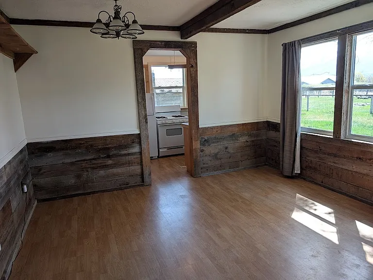 415 Grantsdale Rd — Photo 3