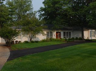 510 Redondo Dr, Chesterfield, MO 63017