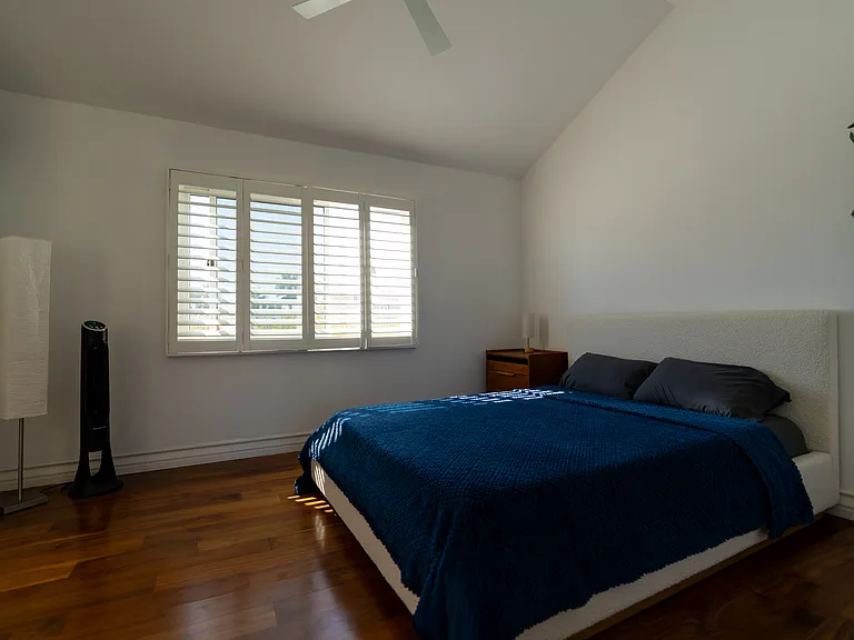 17 20th Ave #B — Photo 13