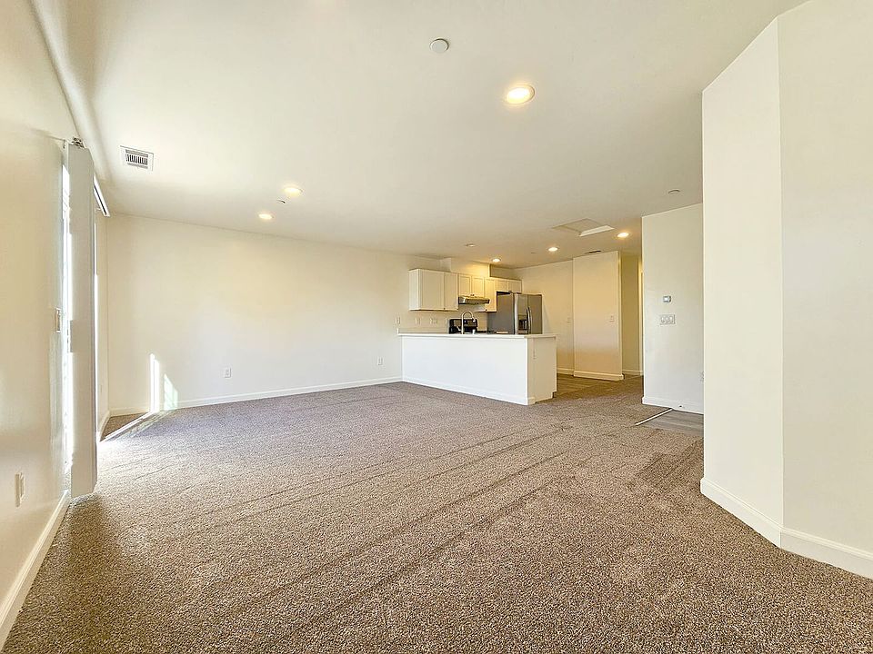 1st image of 201 W Los Angeles Dr #9
