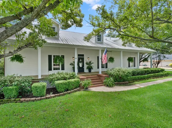 340 Hunters Hollow Dr, Bossier City, LA 71111