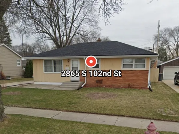 2865 S 102nd St, West Allis, WI 53227