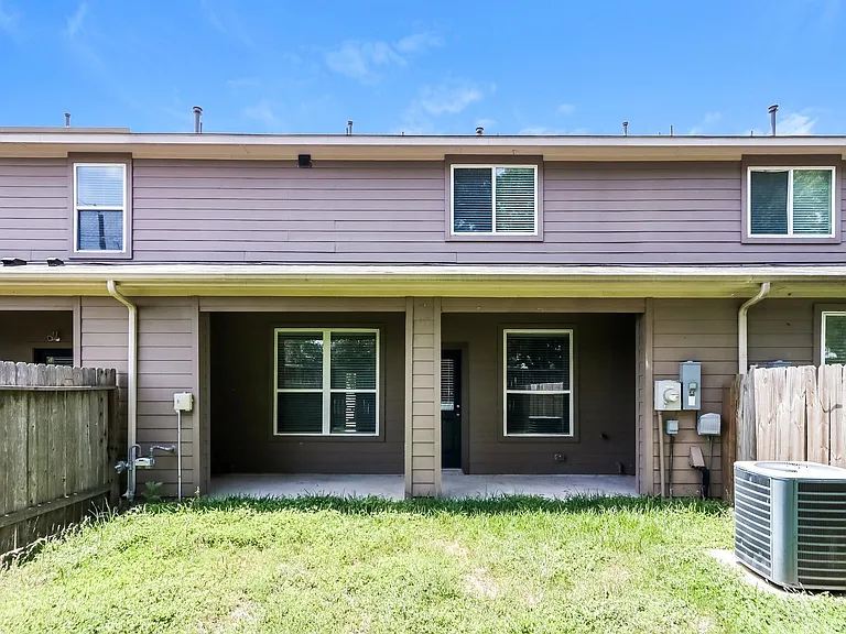 18106 Bethany Manor Ct — Photo 3