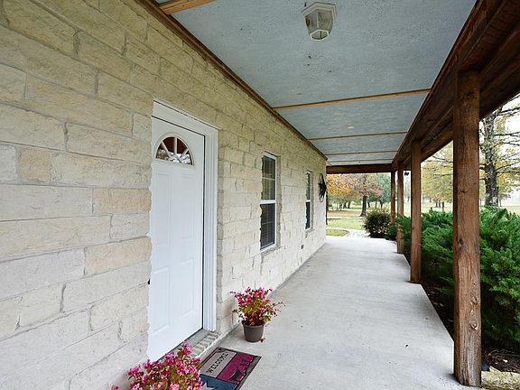 2nd image of 8117 Hills Pkwy