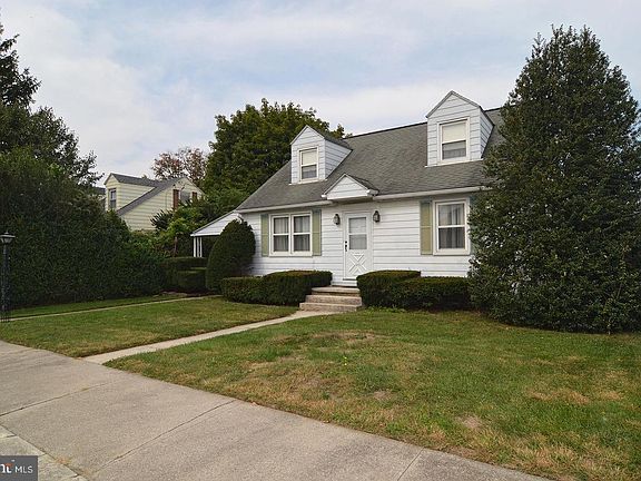 2nd image of 239 W Arch St