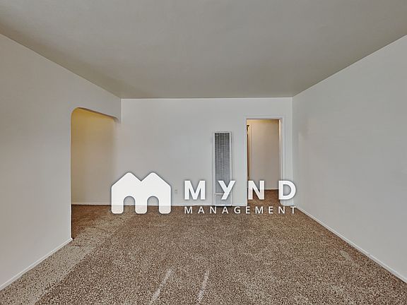 4th image of 2117 Marconi Ave