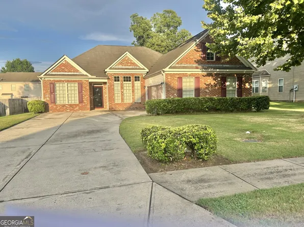 105 Chickasaw Ct, Byron, GA 31008
