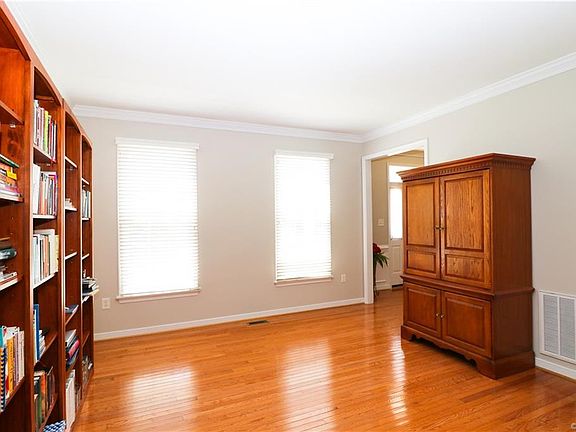 5th image of 11600 Autumnwood Way