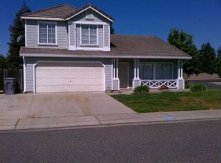 6243 Colony Park Dr, Riverbank, CA 95367