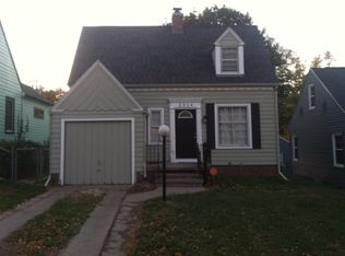 2314 E Ave NE, Cedar Rapids, IA 52402