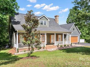 46 Indian Summer Ln, Mill Spring, NC 28756