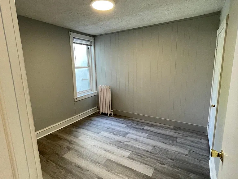 4718 Silverwood St — Photo 20