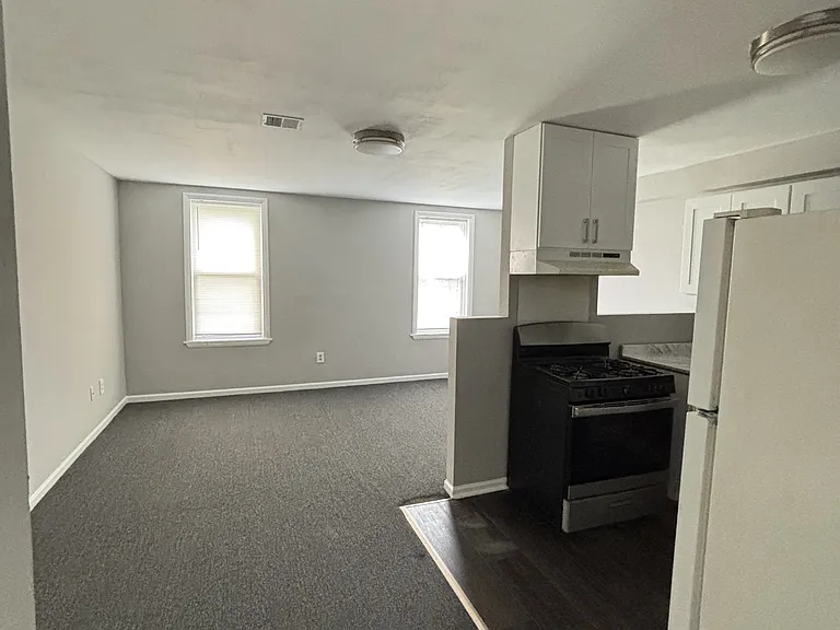 1704 W Diamond St #3F — Photo 22