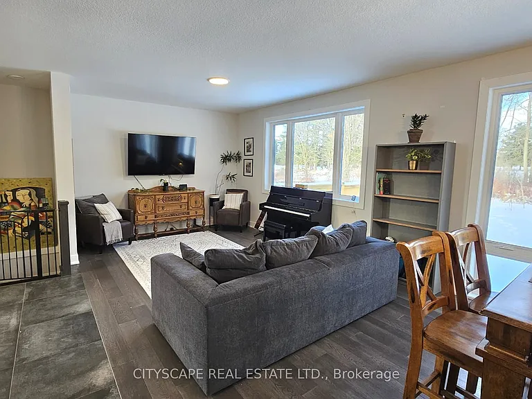 297 Whiting St #20 — Photo 16