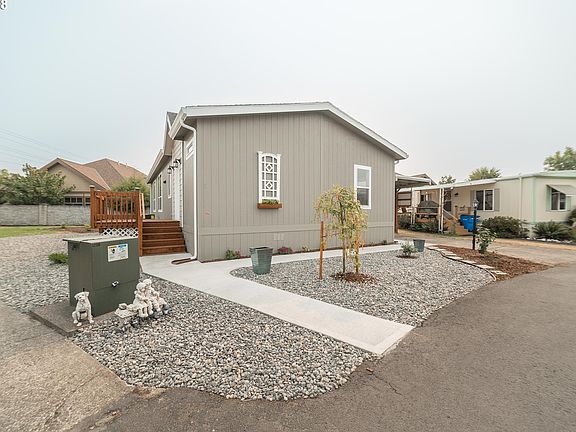 2nd image of 15509 SE Mill Plain Blvd Unit 5