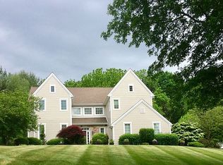 210 Falcon Dr, Kennett Square, PA 19348