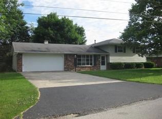 110 Highview Dr, Eureka, IL