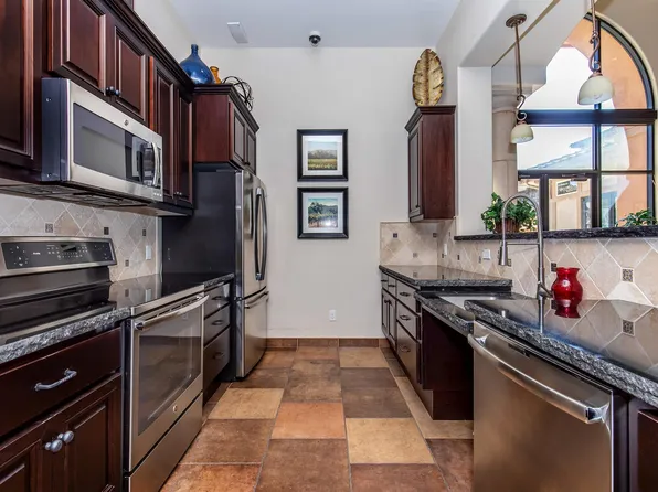 Villas at North Village