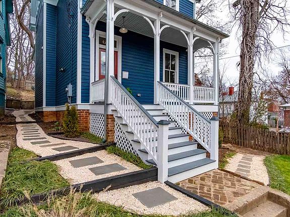 3rd image of 611 W Frederick St