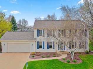 228 Bosworth Ln, Neenah, WI 54956