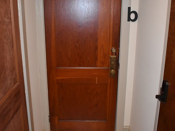 3rd image of 128 S Chatham Ave #B