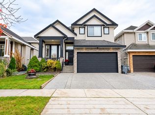 7077 149a St, Surrey, BC V3S 1K2