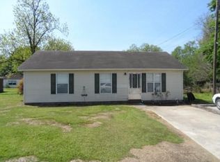 809 Oak St, Trumann, AR 72472