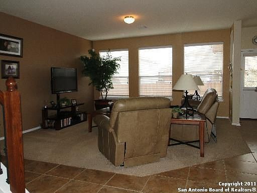 4th image of 433 Loch Lomond Dr