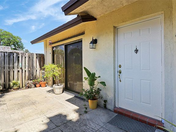 4th image of 513 Springdale Cir #513