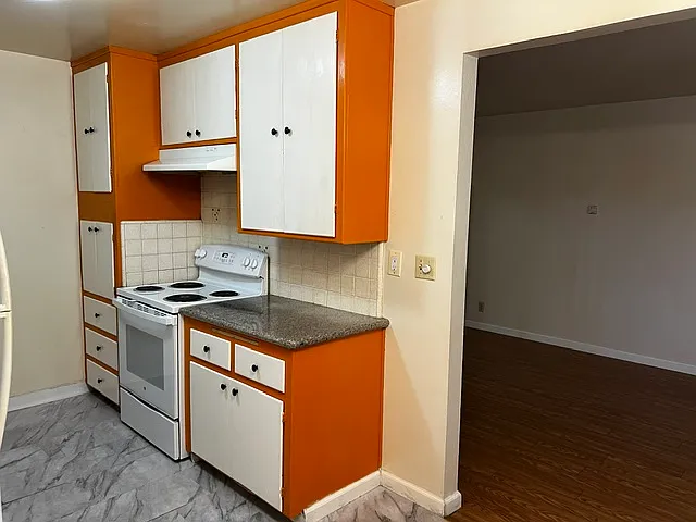 779 Deland Ave #4 — Photo 6