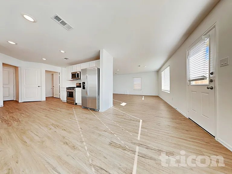 18613 Rosehill Prairie Dr — Photo 4