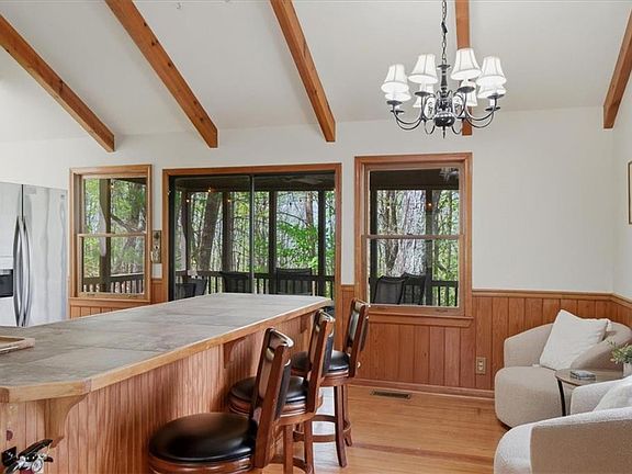 5th image of 986 Mountain Oak Rd