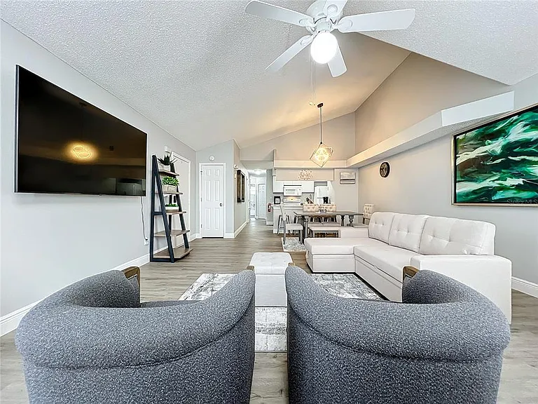 2731 N Poinciana Blvd #114 — Photo 33