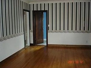 5th image of 3115 Lincolnway E