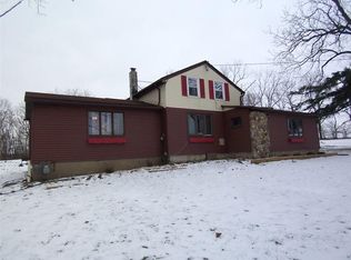 975 Silver Lake Rd, Pavilion, NY 14525