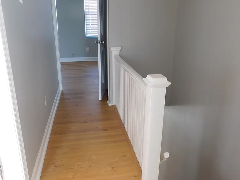 905 Kearny St NE — Photo 20