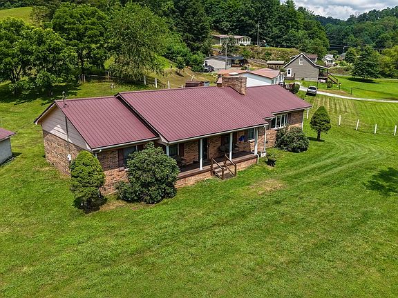 3rd image of 18 Shire Hill Rd