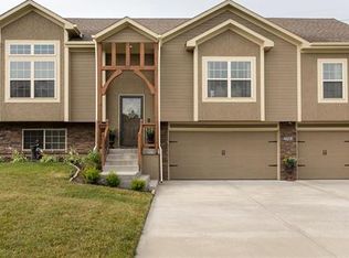 2901 NE 89th St, Kansas City, MO 64156