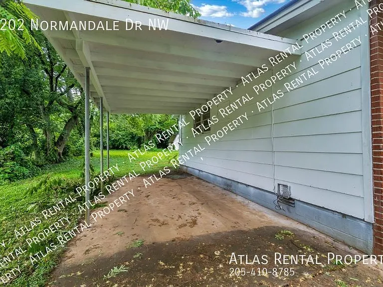 3202 Normandale Dr NW — Photo 5