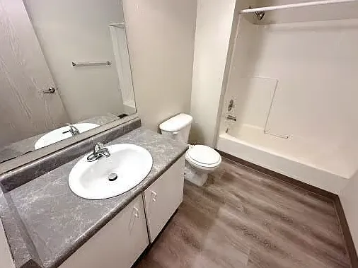 Cedars on 67th Apartments — Photo 11